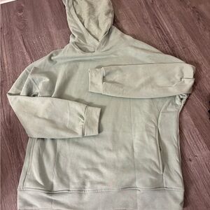 Amazon Women's Light Green Sweat Set